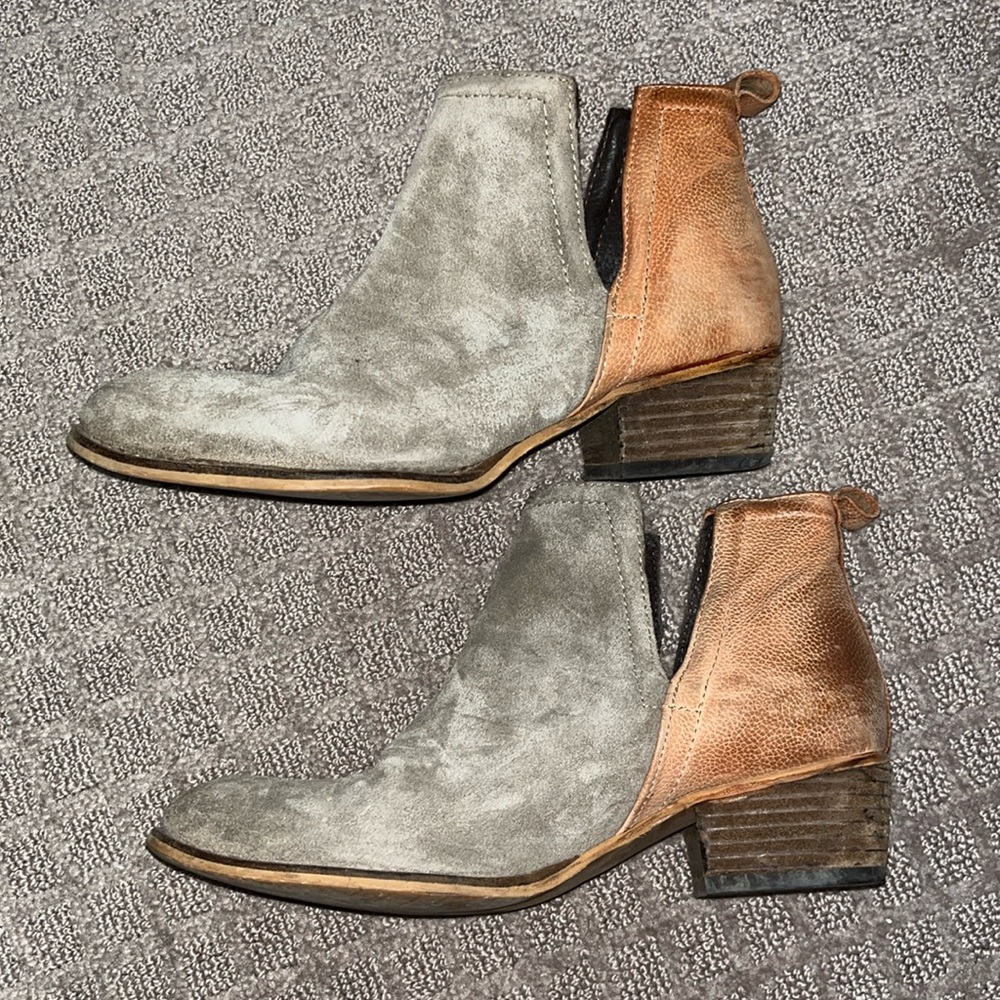 Diba True steppin free cutaway booties